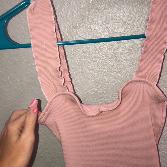 A pretty light pink one piece - Picture 2 of 5